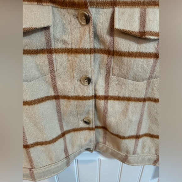 Joie Tan Plaid Cropped Fleece Jacket - Picture 5 of 9